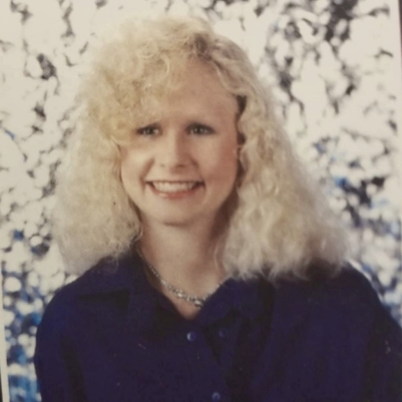 Meet your Posher, Amy - Picture 2 of 3